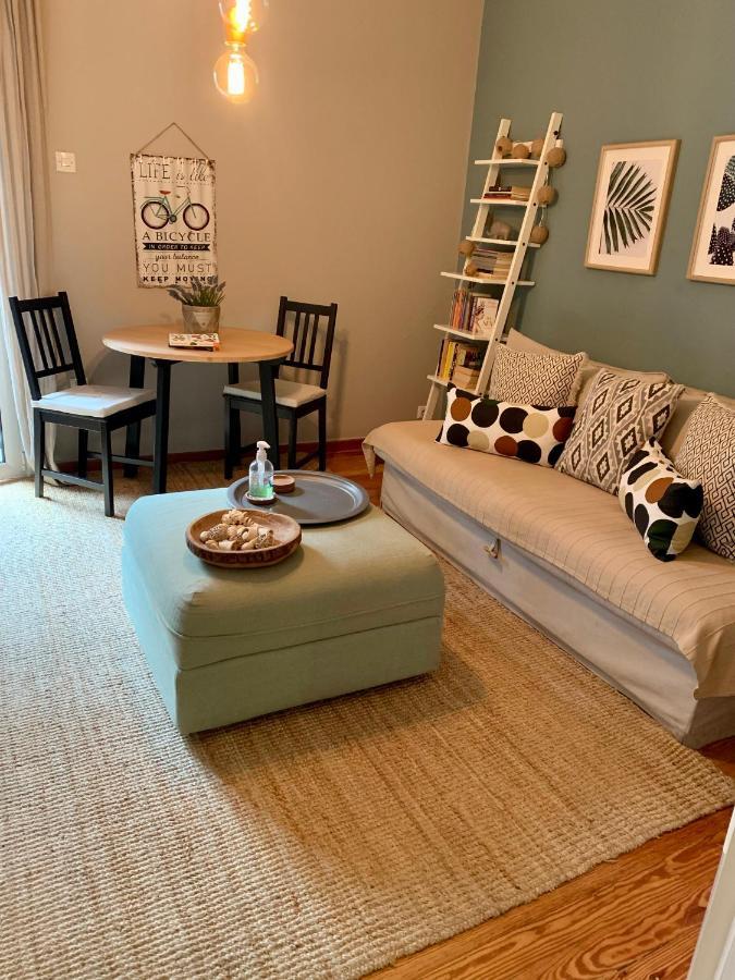 Your "Home Away From Home" In Acropolis Athens Luaran gambar