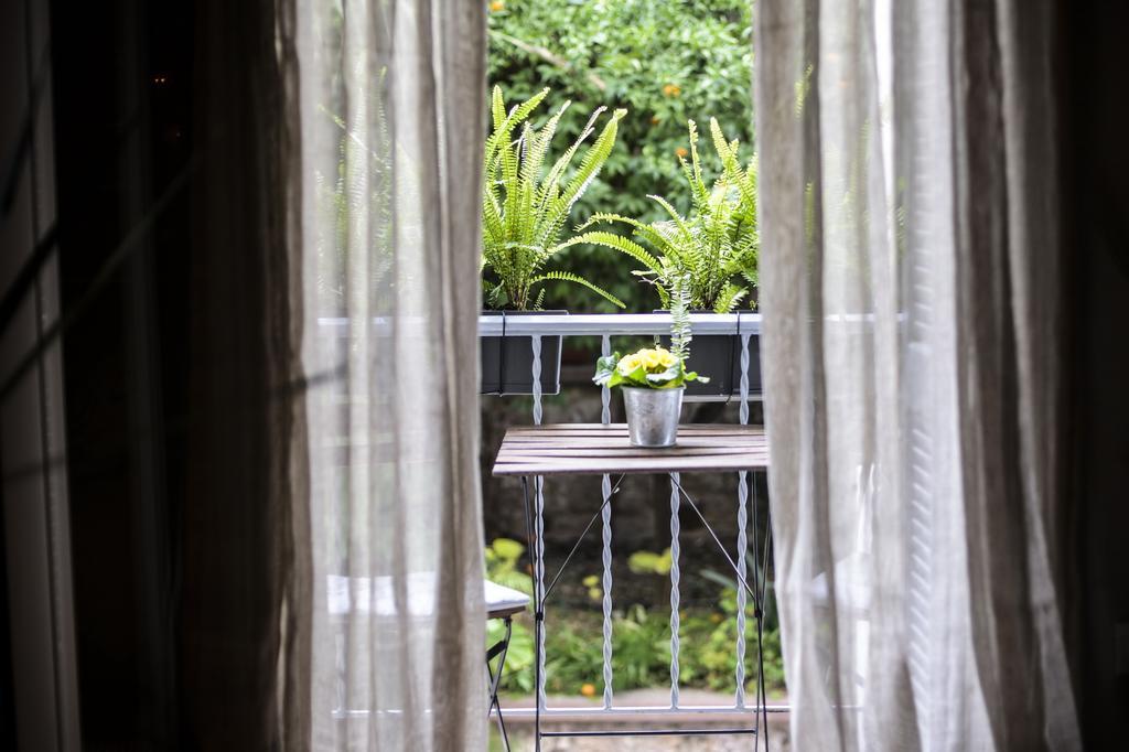 Your "Home Away From Home" In Acropolis Athens Luaran gambar