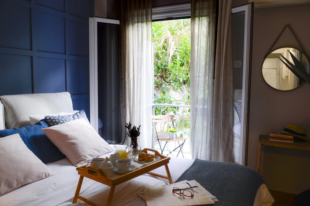 Your "Home Away From Home" In Acropolis Athens Luaran gambar
